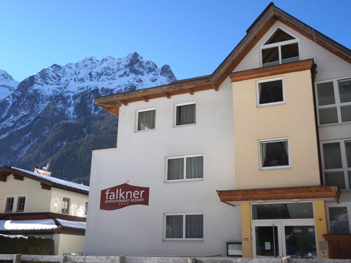 Falkner-7 By Interhome *